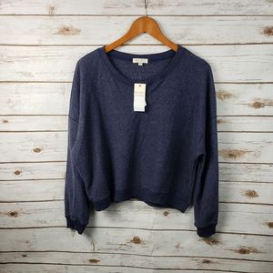 Ultra Flirt Crewneck Sweater Cropped Sweatshirt